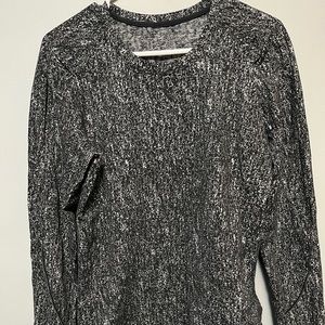 EUC women’s long sleeve lululemon. Size 10